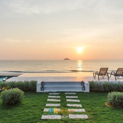 26 beachfront villa huahin