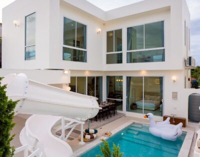 Thunder House Pattaya Pool Villa บ้านพักพูลวิลล่าพัทยา
