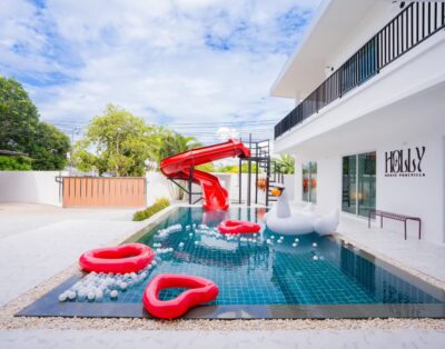 Holly House Pattaya Poolvilla บ้านพักพูลวิลล่าพัทยา