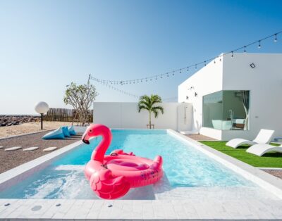LE SOLEIL2 pool villa บ้านพักพูลวิลล่าติดทะเลเพชรบุรี หาดเจ้าสำราญ