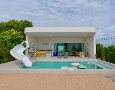 DARLINGTON Beachfront หาดเจ้าสำราญ Pool Villa บ้านพักพูลวิลล่าติดทะเลหาดเจ้าสำราญ